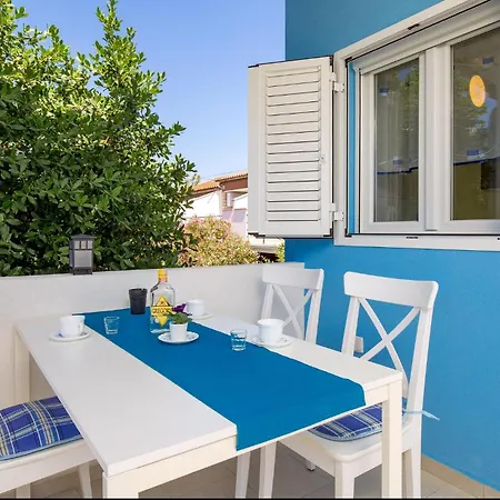 Apartman Cozy In With Kitchen